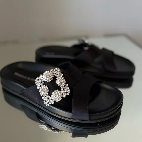 New MANOLO BLAHNIK Chilanghi Crystal Buckle Slide Sandals $1,095 37 - Picture 5 of 13